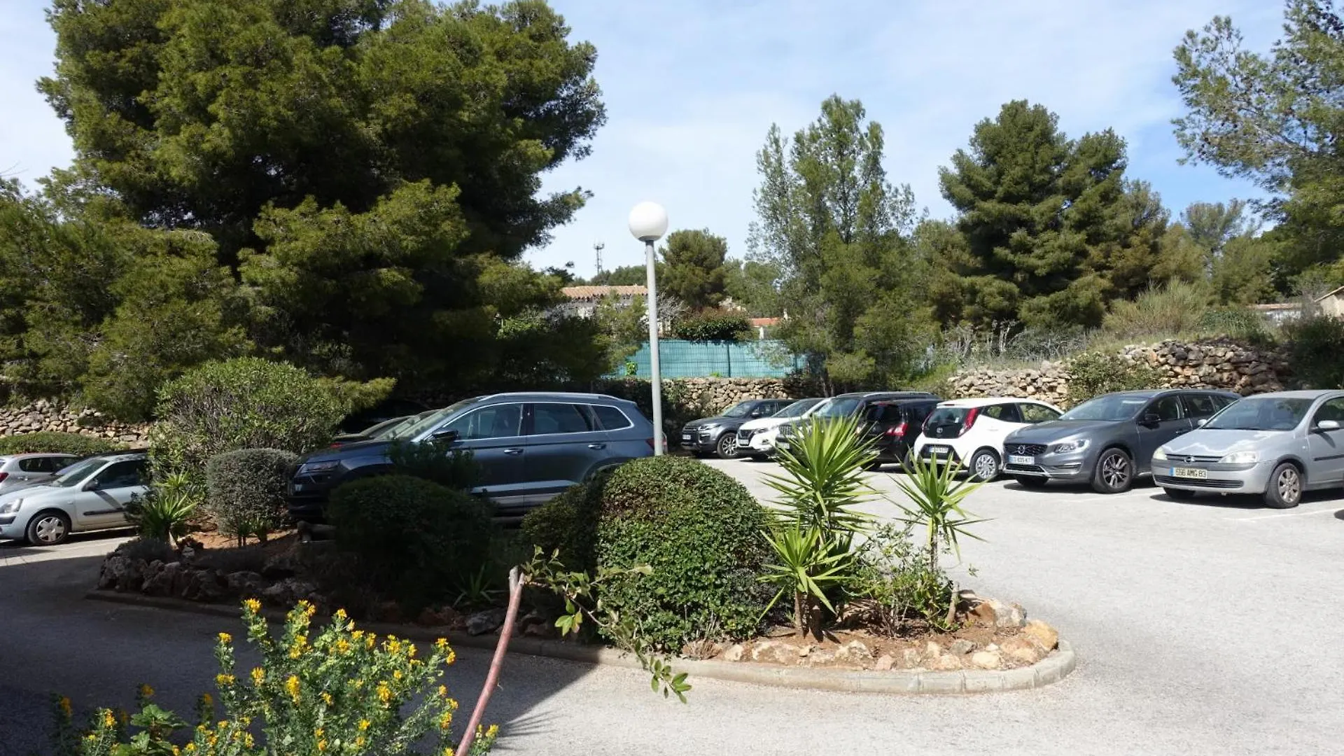 Apartment Studio De Charme Avec Piscine Et Belle Vue Mer Bandol